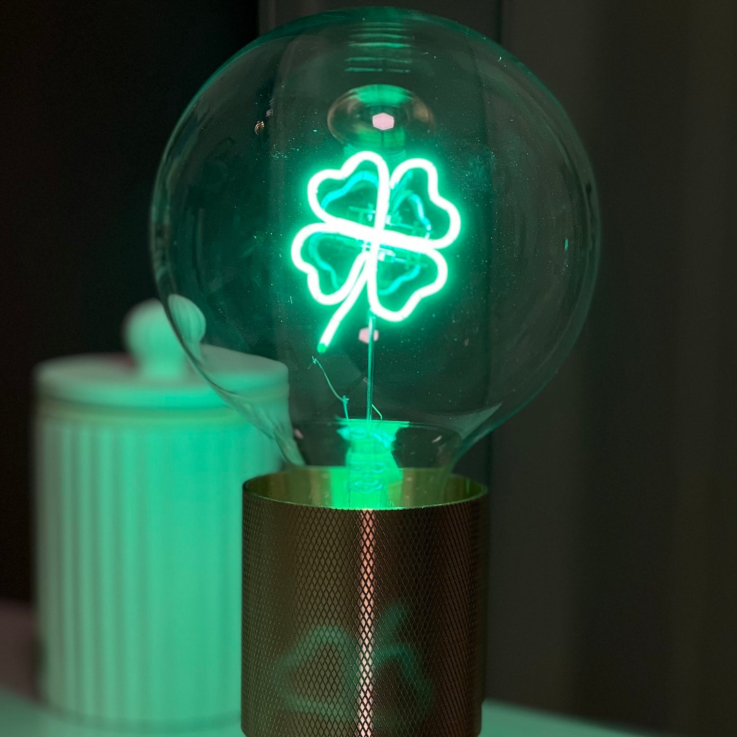 „Clover“ Kabel LED Deko-Glühbirne – Botschaftsleuchte