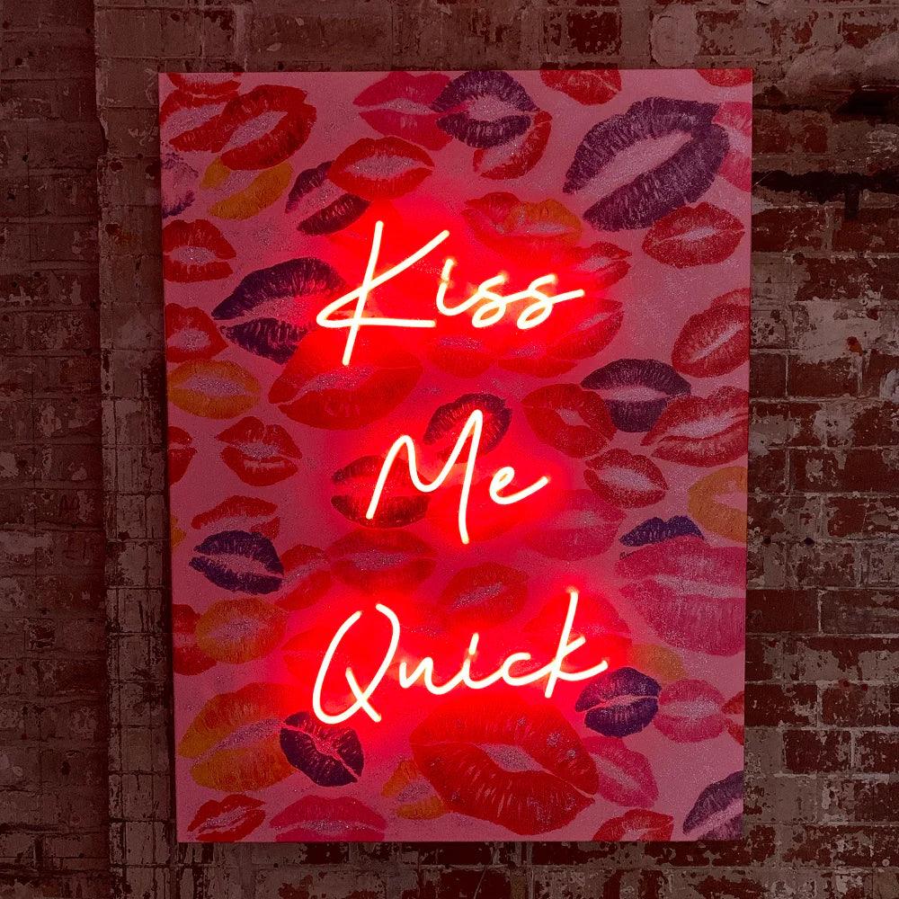 "Kiss Me Quick" LED Neon Wall Art - TOM NEON