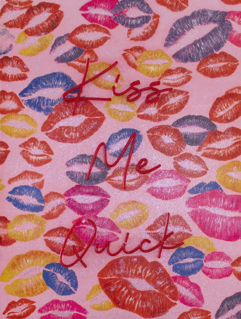 "Kiss Me Quick" LED Neon Wall Art - TOM NEON