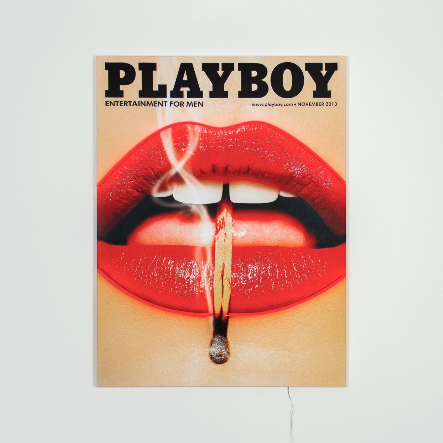 "Match Cover" LED Neon Playboy Edition