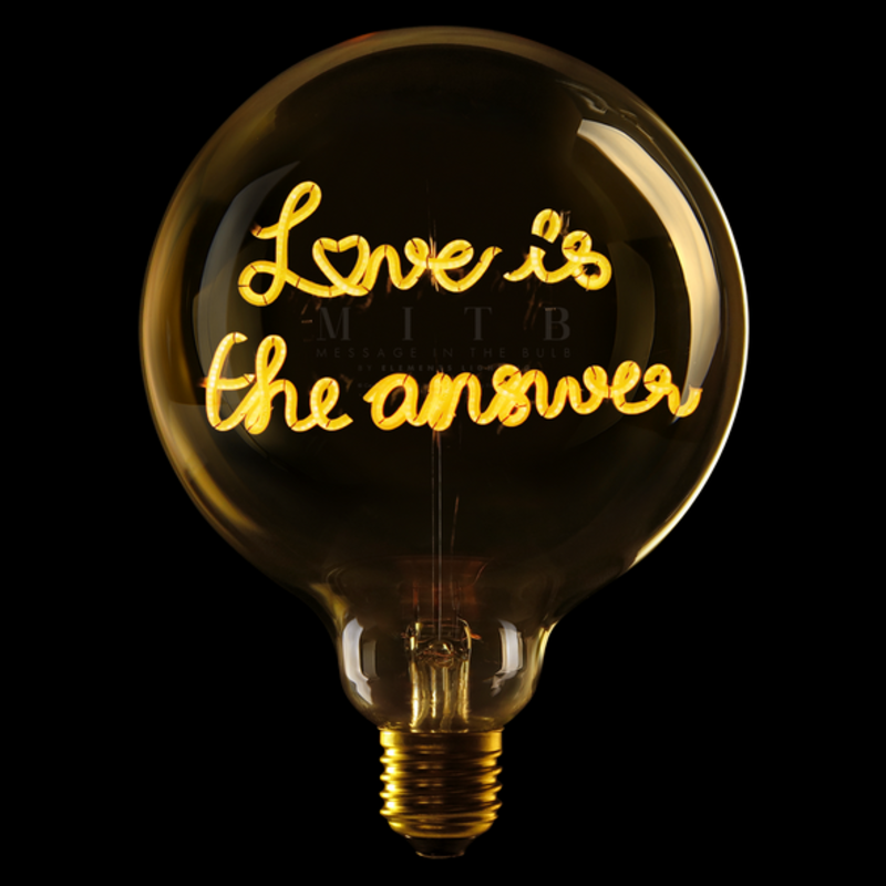 „Love Is the Answer“ Akku LED Deko-Glühbirne – Botschaftsleuchte
