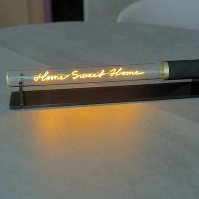 „Home Sweet Home“ Deko-Leuchtröhre – Detailansicht