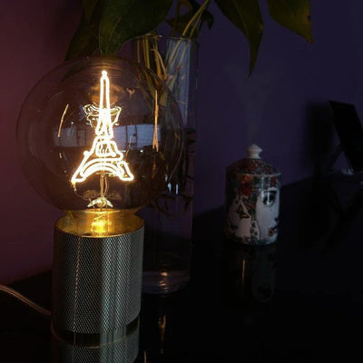 „Eiffelturm“ Kabel LED Deko-Glühbirne – Stimmungsbild