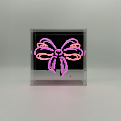 Schleife Glas Neon Box | Neon Dekoration mit leuchtendem Charme in Pink & Violett