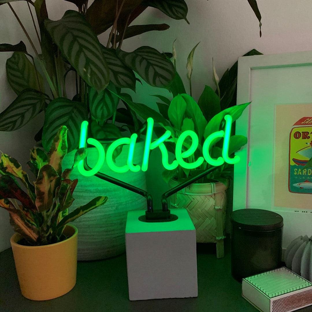 "Baked" Glas Stand-Neon - TOM NEON