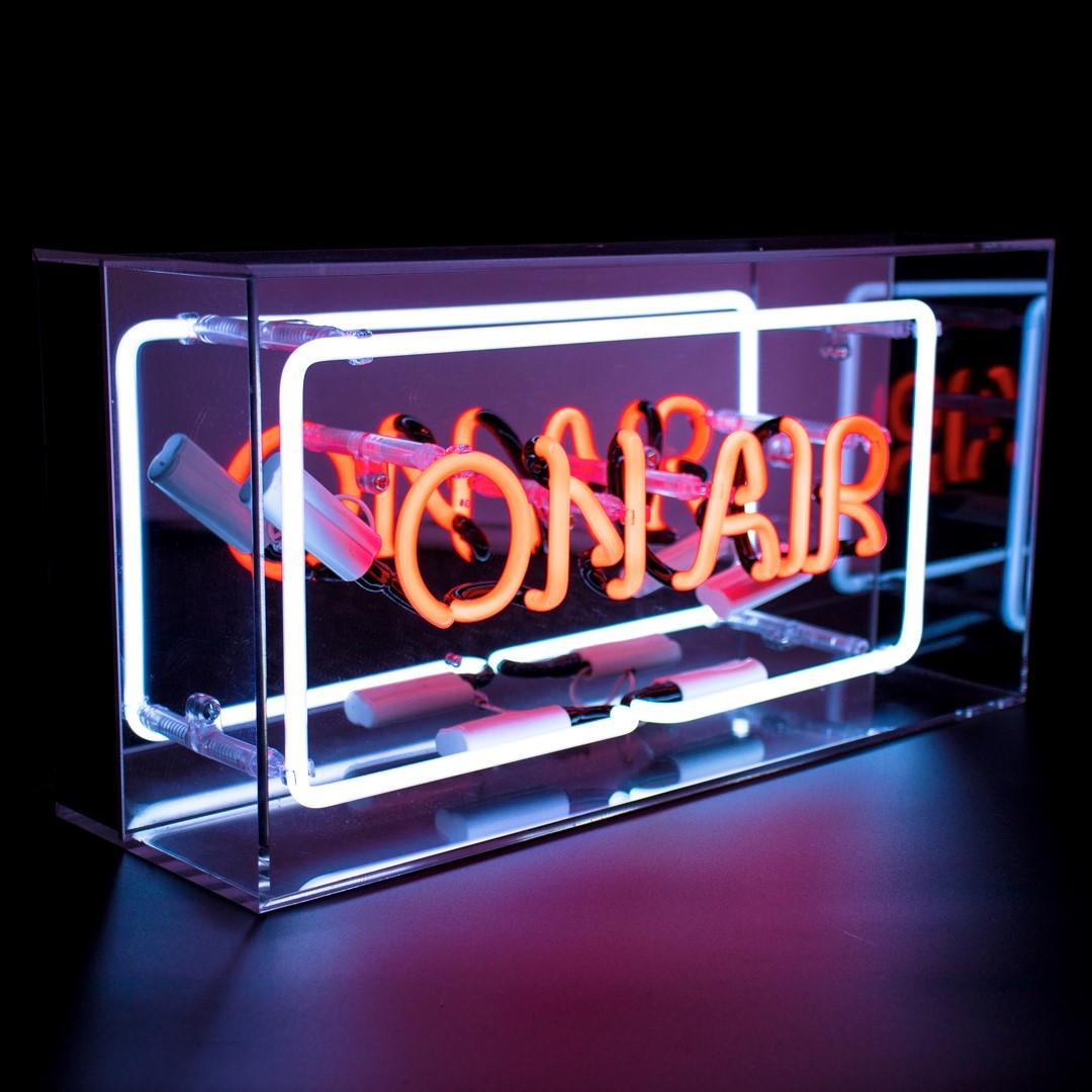 "On Air" Glas Neon Box - TOM NEON