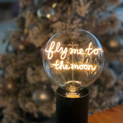 "fly me to the moon" LED Deko-Glühbirne – Botschaftsleuchte