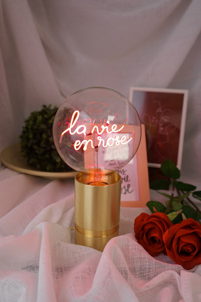 "la vie en rose" LED Deko-Glühbirne – Botschaftsleuchte